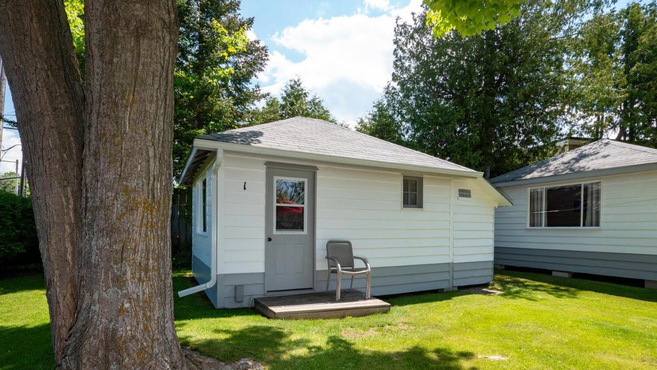 Bel Air Cottages And Motel Sauble Beach Exterior foto