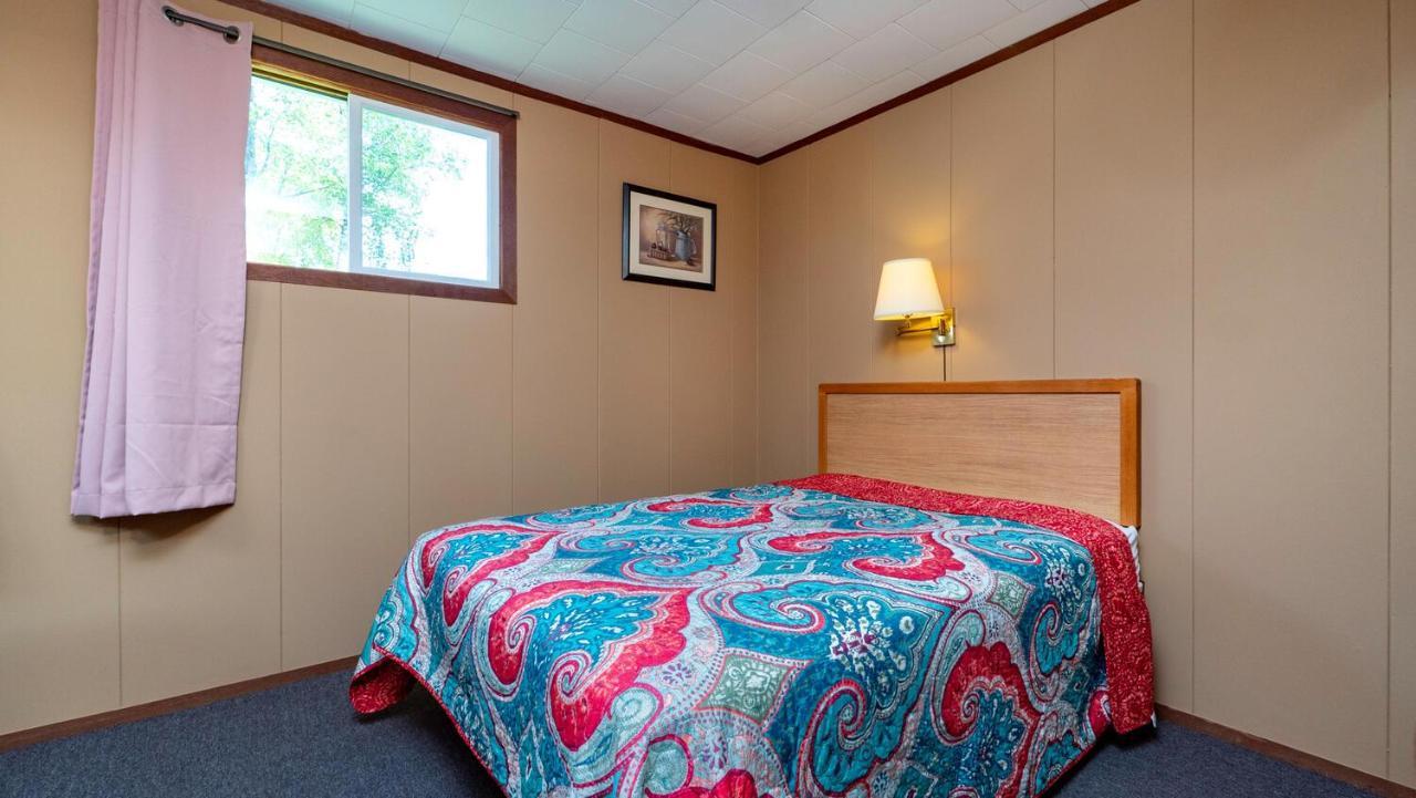 Bel Air Cottages And Motel Sauble Beach Exterior foto