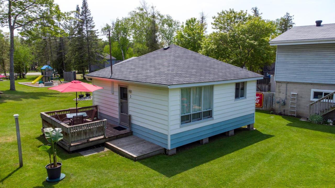 Bel Air Cottages And Motel Sauble Beach Exterior foto